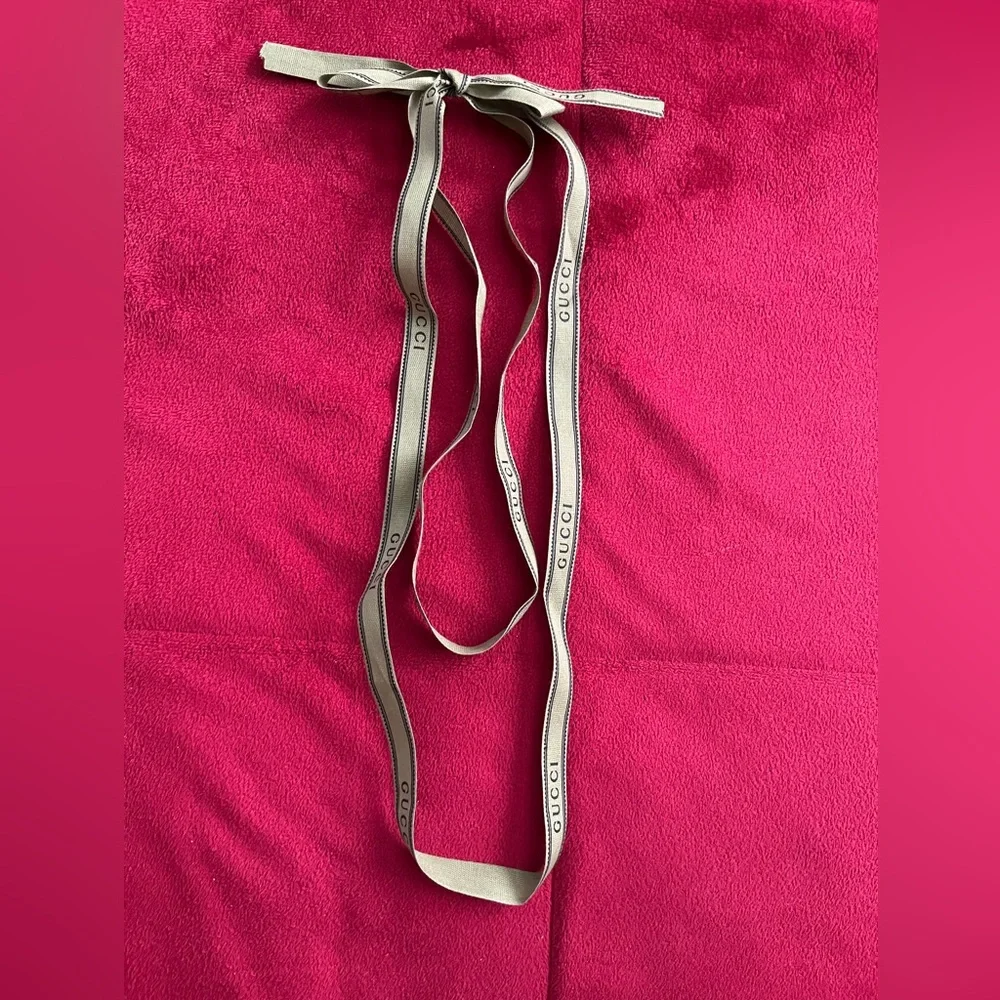 Gucci Ribbon - Picture 2 of 5